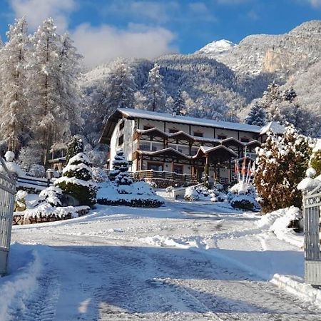 Hotel Ristorante Scoiattolo Sporminore Екстер'єр фото