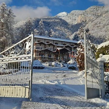 Hotel Ristorante Scoiattolo Sporminore Екстер'єр фото